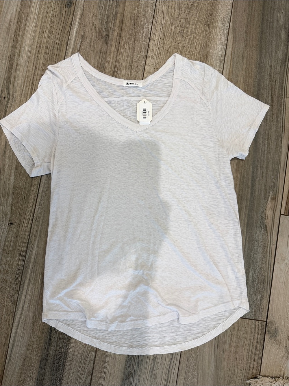 NWT LAmade White Slub V-Neck Short Sleeve Tee